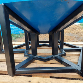 Фото-33911 Емкость вертикальная с конусным дном ВЦК-77 - 400 литров в металлической обрешётке. Спутник Агро.