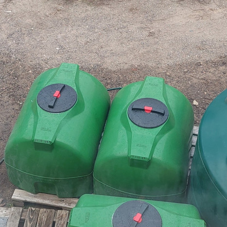 Фото-34631 Горизонтально-цилиндрическая усиленная емкость ГЦУ-500 зеленого цвета