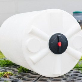 Фото-26630 Емкость ФМ 2000 литров белая