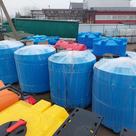 Фото-34675 Емкость цилиндрическая вертикальная 8000 литров с дыхательным клапаном