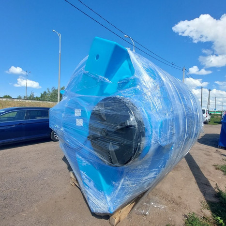 Фото-24586 Резервуар цилиндрический вертикальный 10000 литров с дыхательным клапаном для жидкостей с плотностью до 1 г/см3