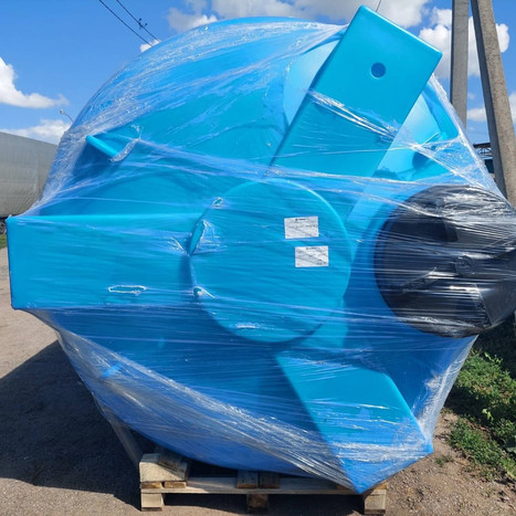 Фото-24582 Резервуар цилиндрический вертикальный 10000 литров с дыхательным клапаном для жидкостей с плотностью до 1 г/см3